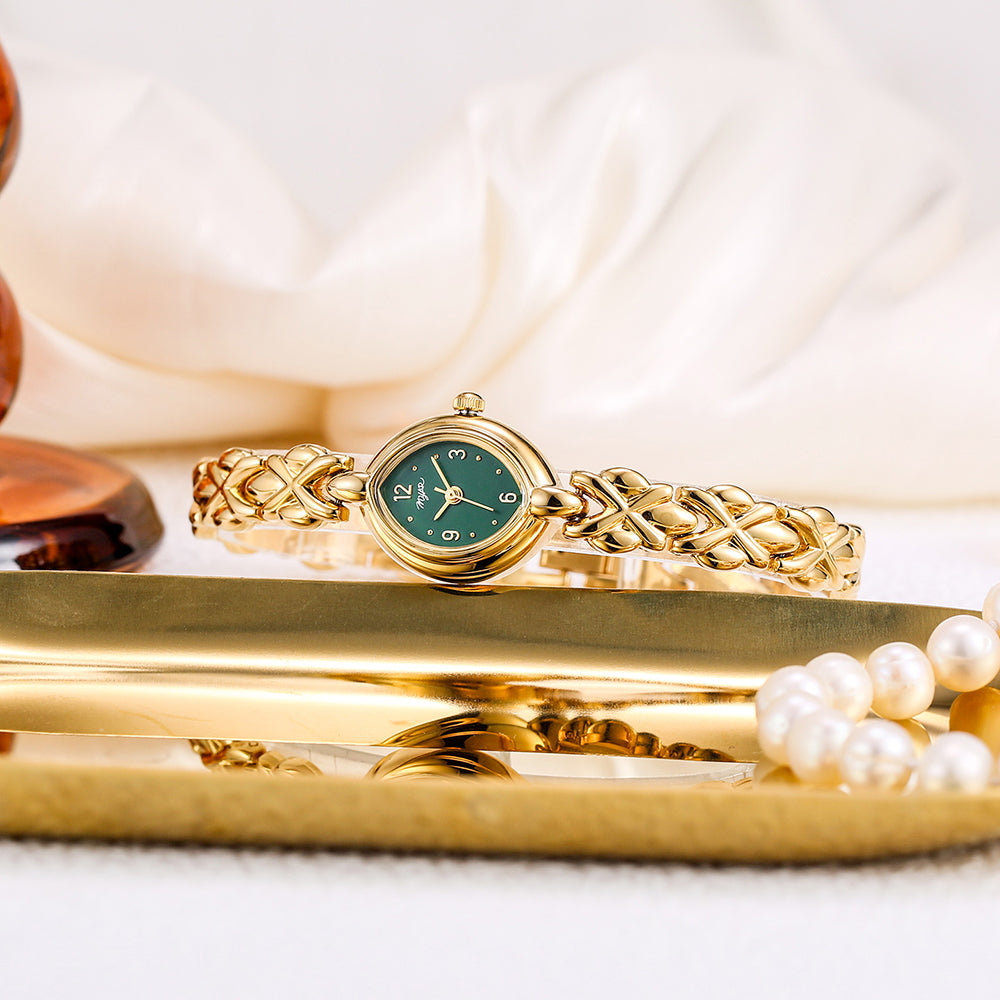 Seek Watch (Numeral Gold Green)