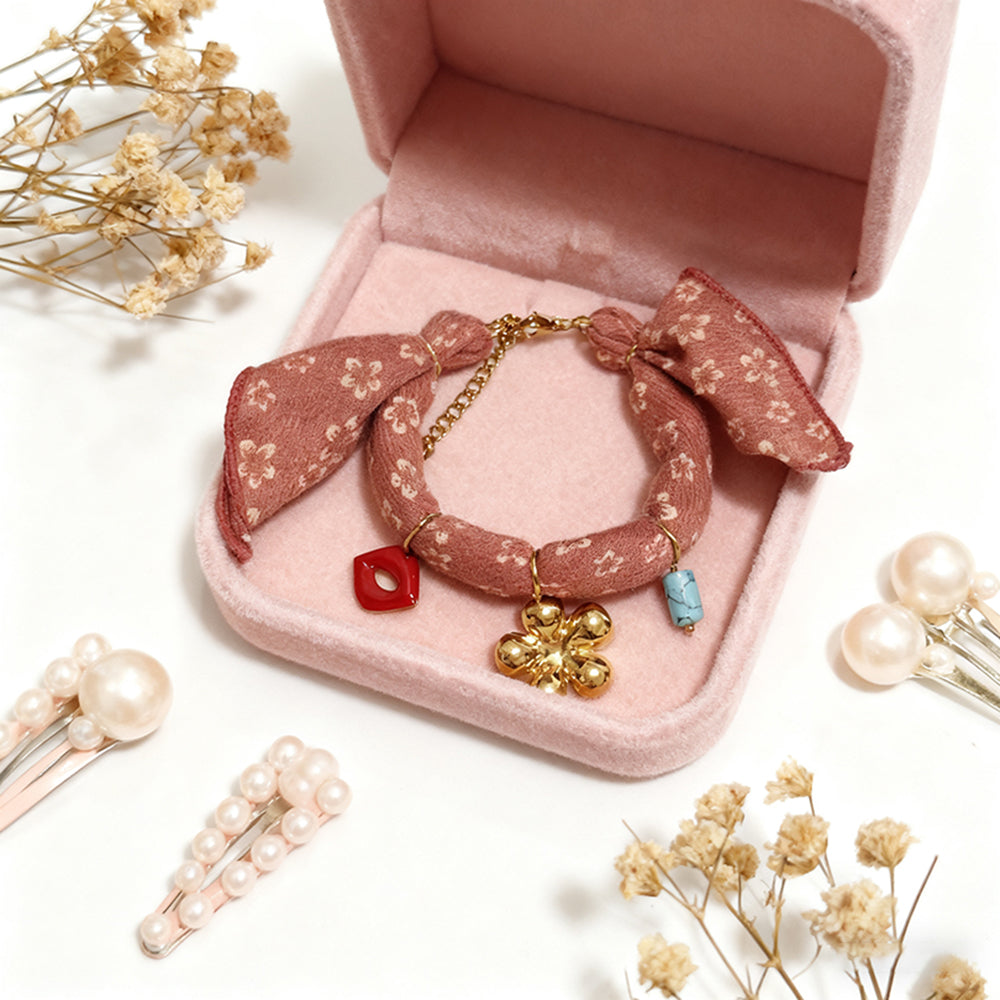 Flower Red Lip Bracelet