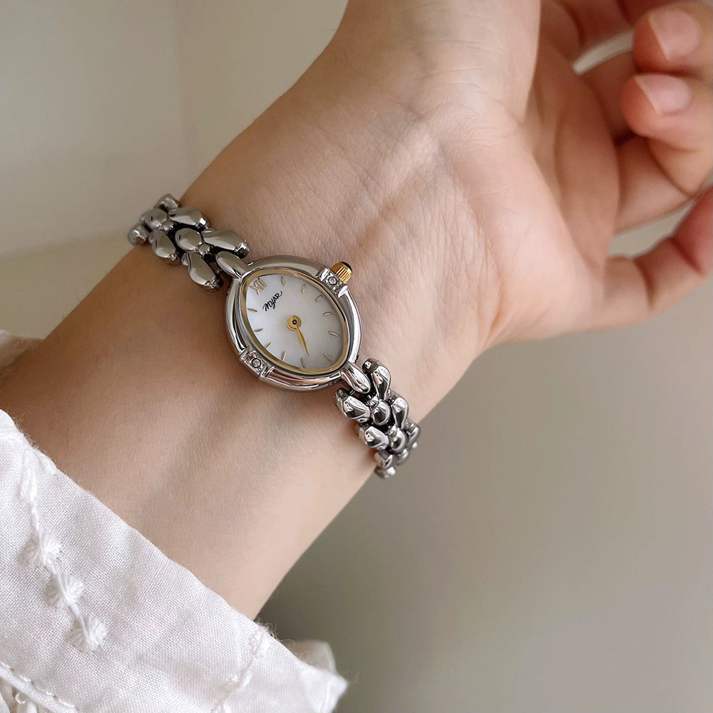 Seek Watch (Diamond Sliver White)