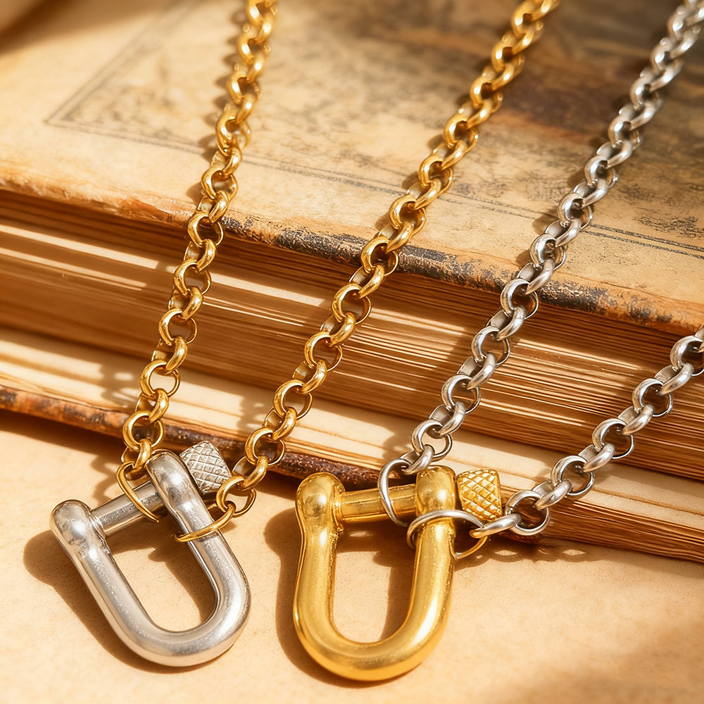 Sliver Door Necklace